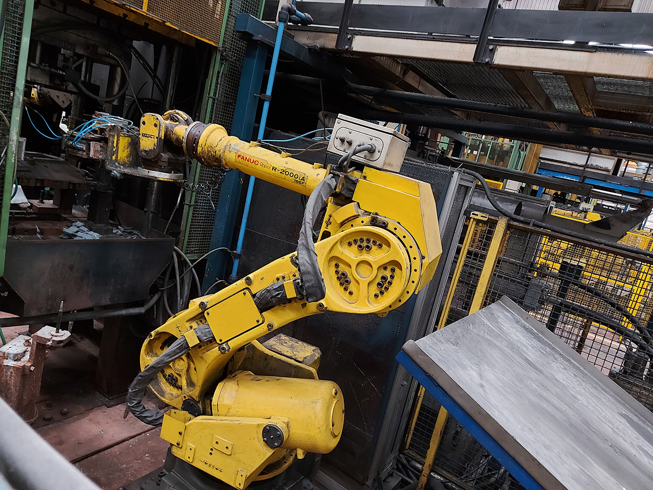 B-uhler-Evolution-B-140-D-cold-chamber-die-casting-machine-KK1580_15 Bühler Evolution B 140 D stroj na tlakové lití za studena KK1580, použitý
