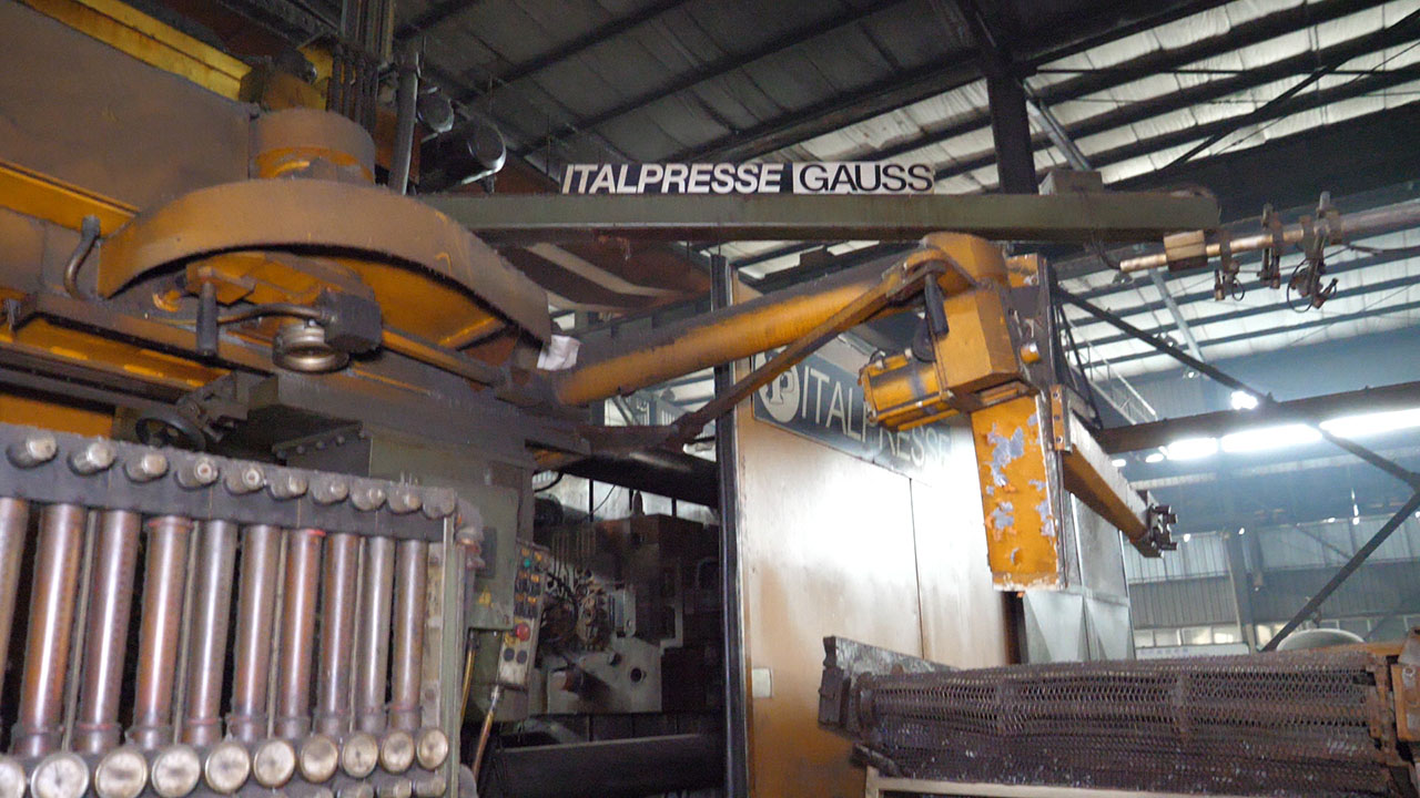 italpresse_ip_1350_sc_die_casting_machine_kk1442_p35 Italpresse IP 1350 SC stroj na tlakové lití za studena KK1442, použitý