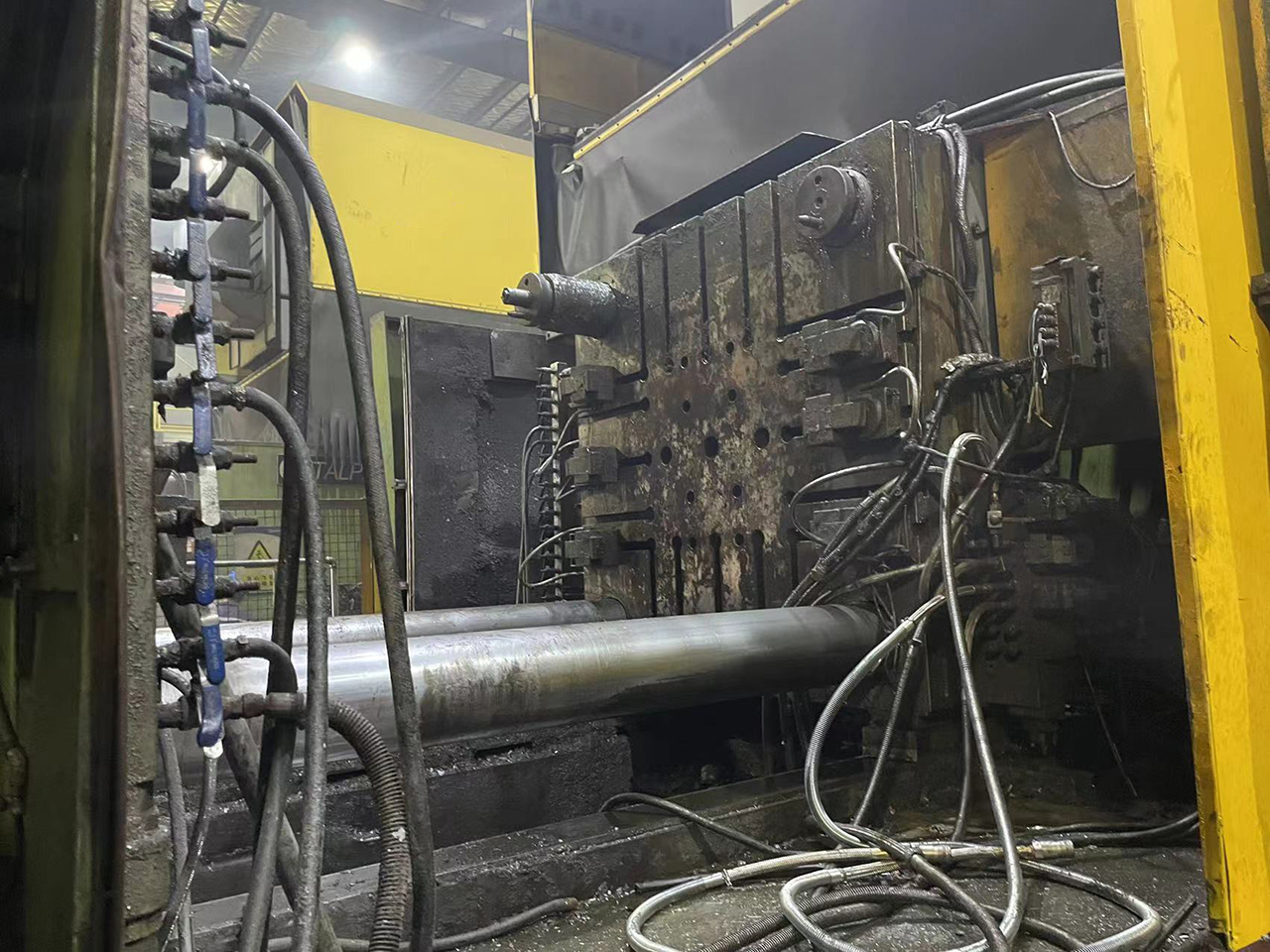 Italpresse IP 1650 SC stroj na tlakové lití za studena KK1652, použitý
