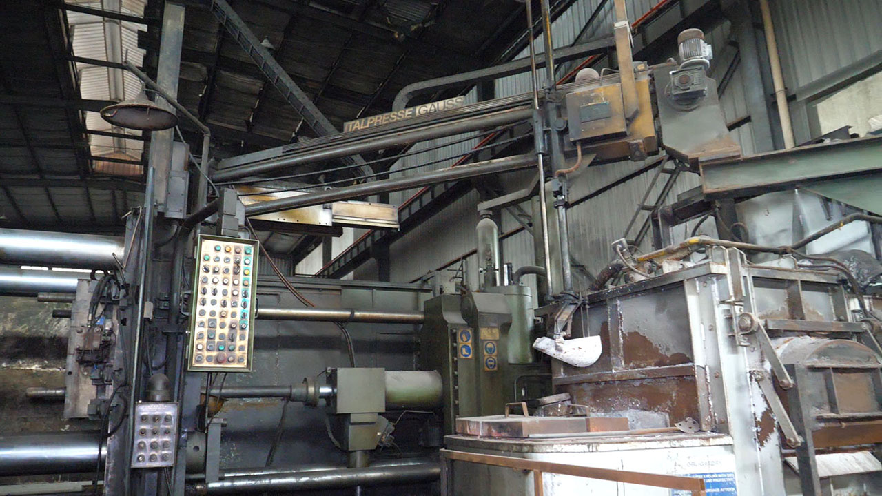 italpresse_ip_1350_sc_die_casting_machine_kk1442_p73 Italpresse IP 1350 SC stroj na tlakové lití za studena KK1442, použitý